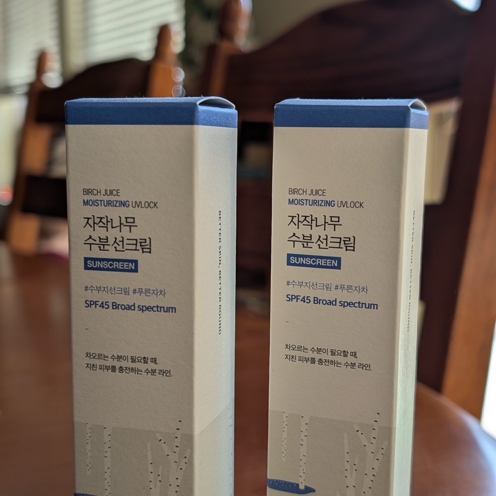 Moisturizing UV Lock Sunscreen SPF45 - Blue